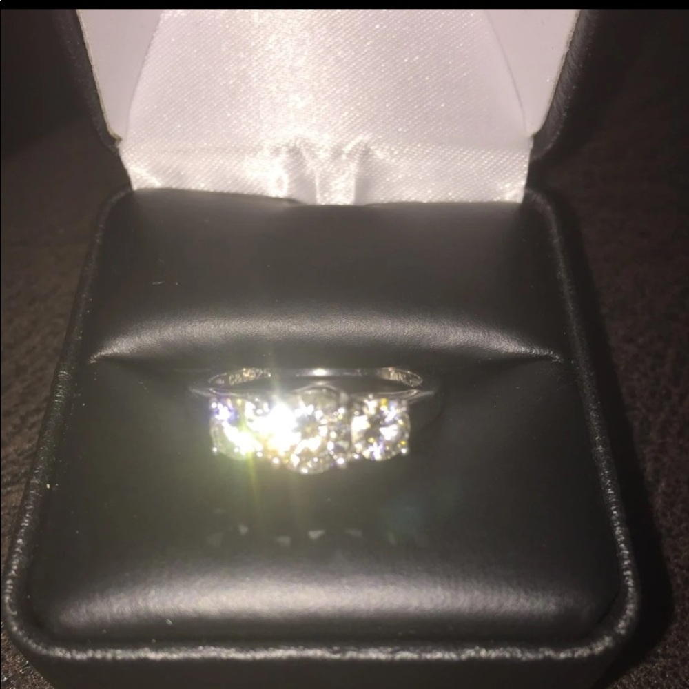 Moissanite Ring size 8